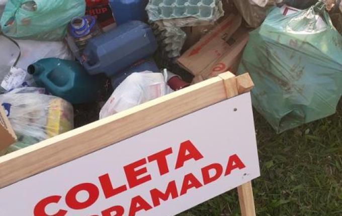 Moradores de São José do Cedro realizam recolha de lixo reciclável
