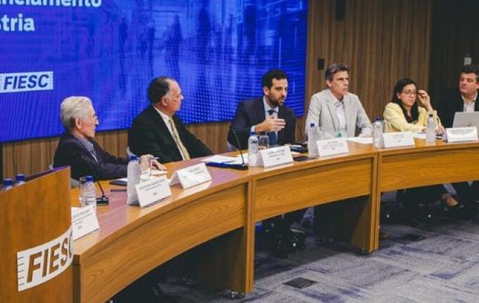 BNDES inicia liberação de crédito para indústrias afetas pelo tarifaço