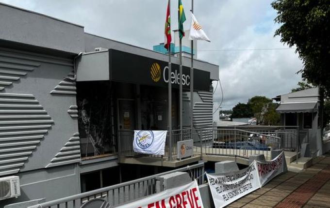 Servidores da Celesc no Extremo Oeste aderem a greve da categoria