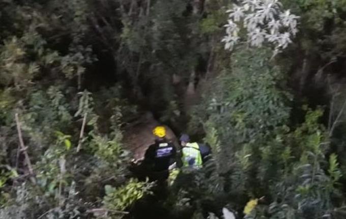 Capotamento deixa motorista ferido na BR-163