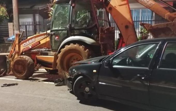 Homem fica ferido ao colidir carro em retroescavadeira em Cunha Porã