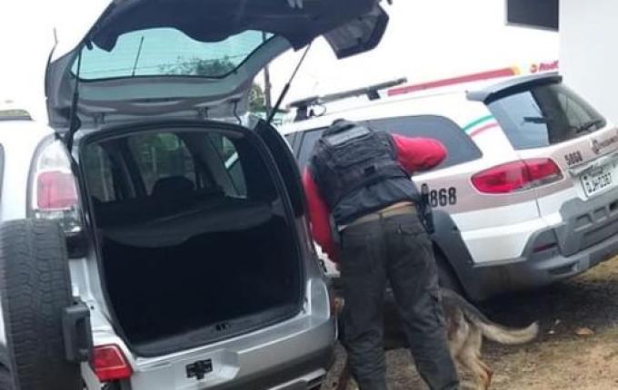 Polícia apreende mais de 60 quilos de maconha