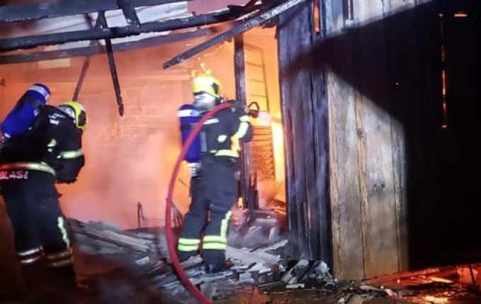 Incêndio destrói casa em São José do Cedro