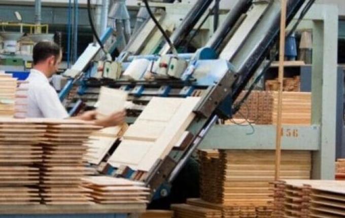 Empresas de SC afetadas pelo tarifaço de Trump podem receber R$ 316,1 milhões em crédito