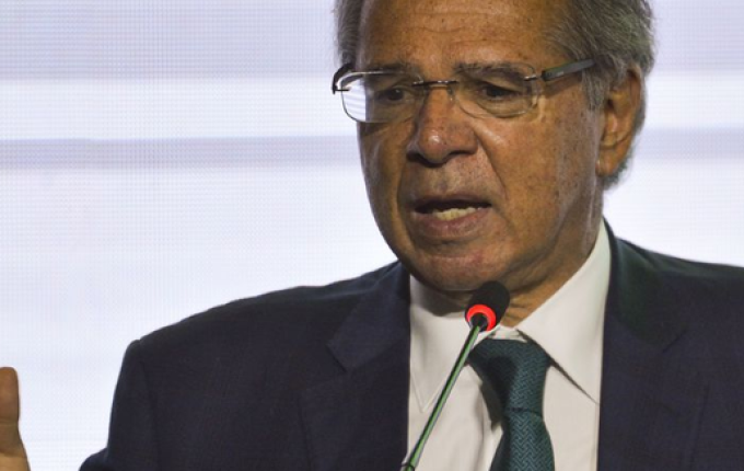 Ministro da Economia diz que queda da inflação pode gerar recuo nos juros para 2023