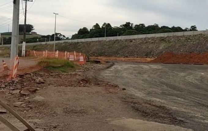 VÍDEO: obras no trecho da BR 163 em São José do Cedro estão paradas
