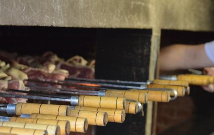 Igreja matriz São Miguel Arcanjo organiza churrasco delivery no mês que vem