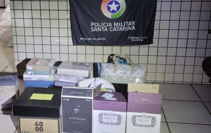 Vinhos e mercadorias estrangeiras são apreendidos em Dionísio Cerqueira