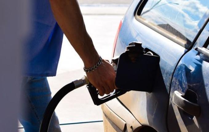 Preço da gasolina cai 6,5% e é o menor desde setembro