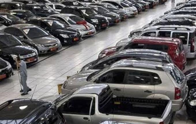 Governo anuncia redução de até 10,8% no preço de carros novos