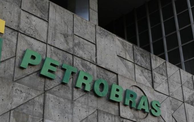 Petrobras reduz preço do diesel para as distribuidoras