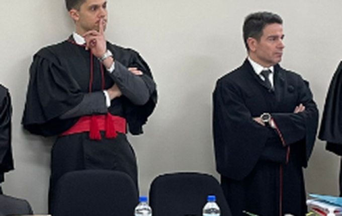 Quatro Promotores de Justiça atuam no Tribunal do Júri, acusando o réu