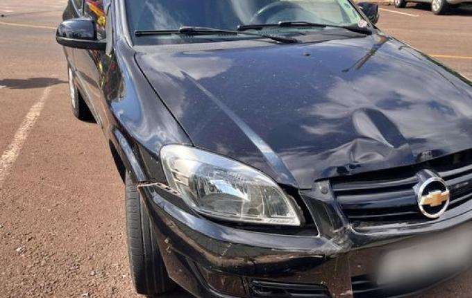 Homem fica ferido após se envolver em acidente no centro de SMOeste