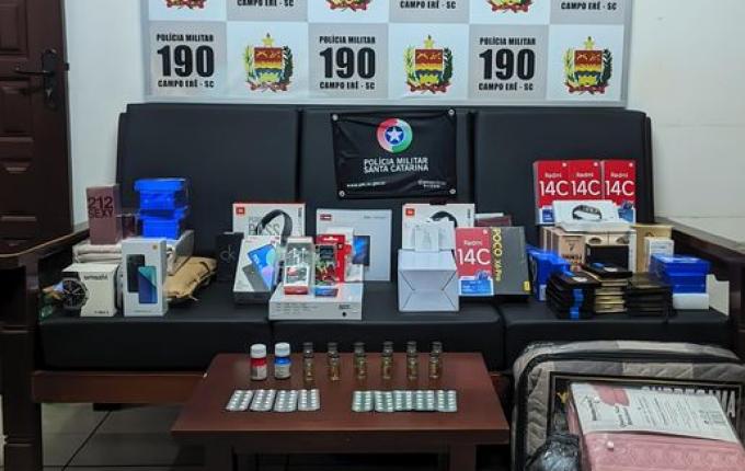 PM e Receita Federal flagram veículo carregado com produtos contrabandeados em Campo Erê