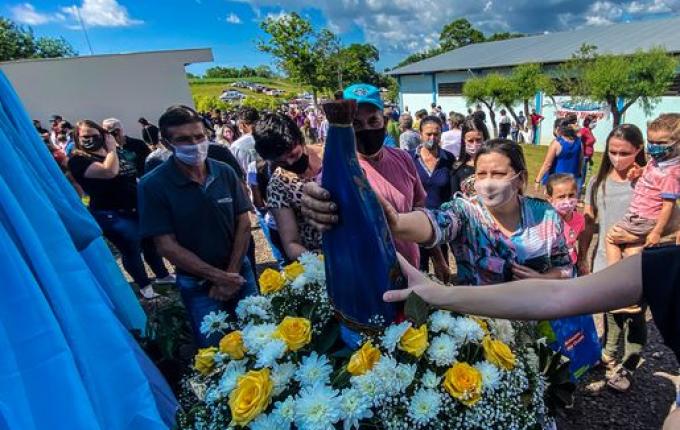 Missa em honra à Nossa Senhora Aparecida reúne fiéis em SMO
