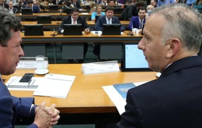 Câmara aprova texto da reforma tributária em 2º turno