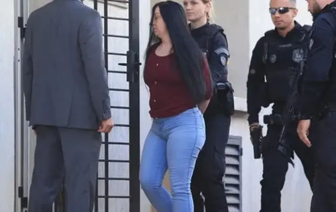 AO VIVO: acompanhe julgamento de mãe pelo assassinato de filho no norte do RS