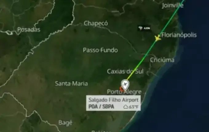 Pilotos da Azul veem luz em voo sobre SC, sem ter nada nos radares; ouça o momento