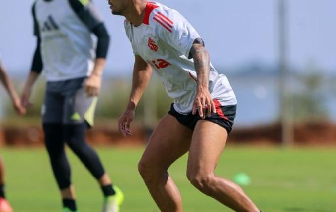 Como o Inter vê a crise no rival horas antes do Gre-Nal