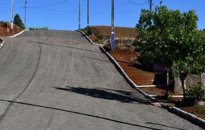 Município de Guaraciaba finaliza obras de calçamentos em loteamentos regularizados
