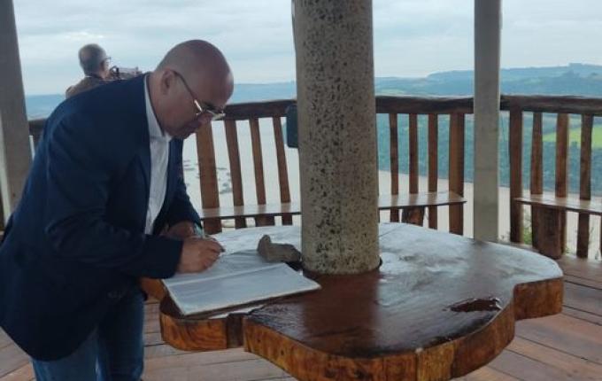 Presidente da Santur visita Itapiranga