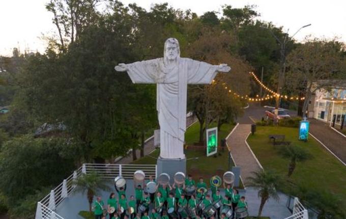 Descanso celebra 76 anos do Cristo Redentor com fé e homenagens