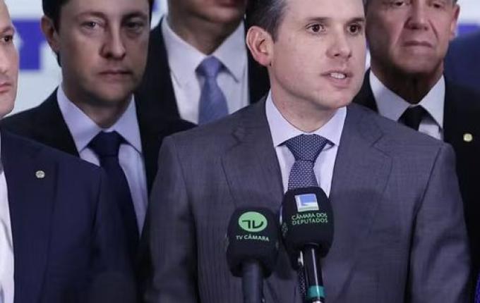 Câmara adia votação do Projeto Antifacção após apresentação de nova versão do relatório