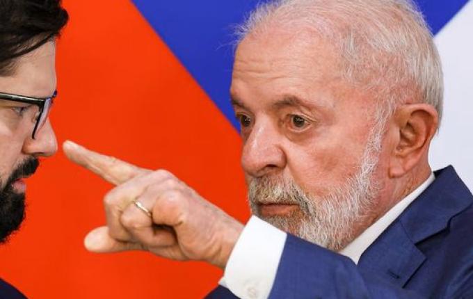 Lula discute democracia com presidentes sul-americanos após tarifaço de Trump