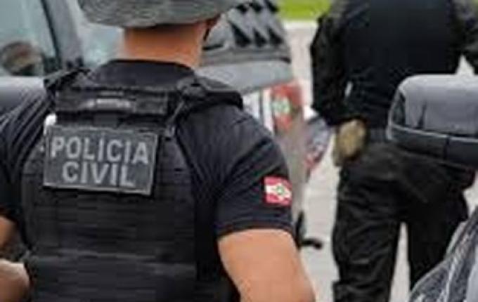 Homem condenado por homicídio é preso em Riqueza