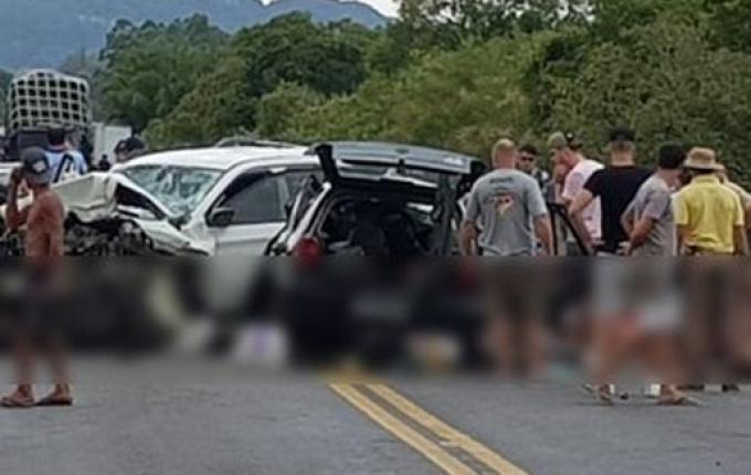 Acidente entre veículos deixa seis mortos na RSC-287