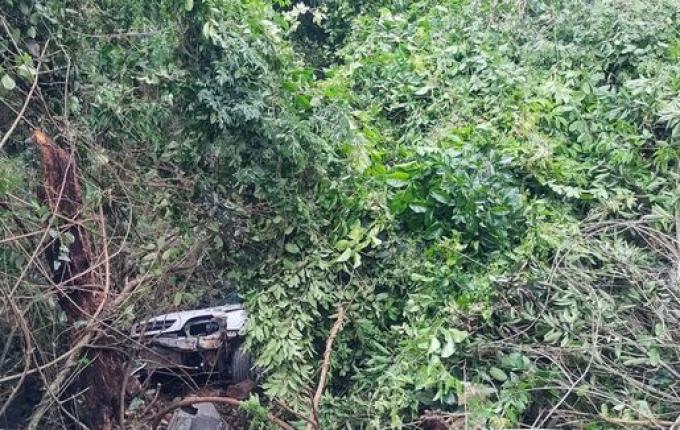 Colisão frontal entre carro e carreta deixa homem ferido na BR 163, em Guaraciaba