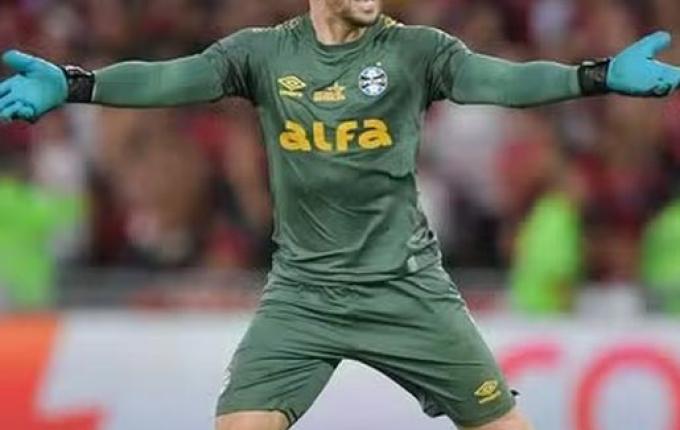 Flamengo perde chances, Volpi faz gol de pênalti e Grêmio busca empate no Maracanã