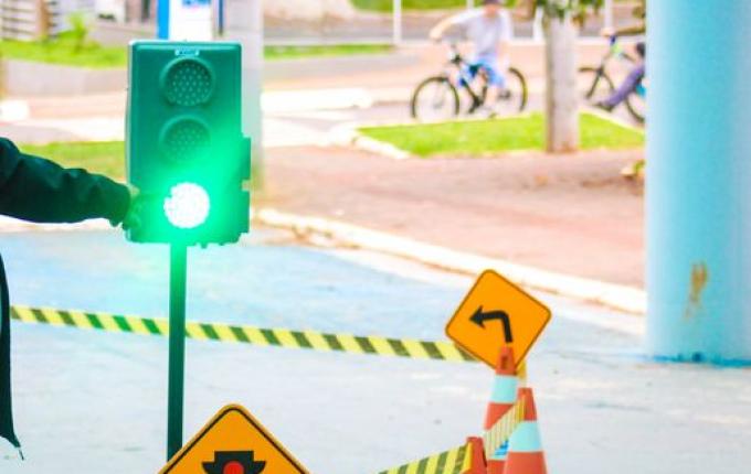 MAIO AMARELO: Simulação de acidente com vítima e escolinha de trânsito marcam programação