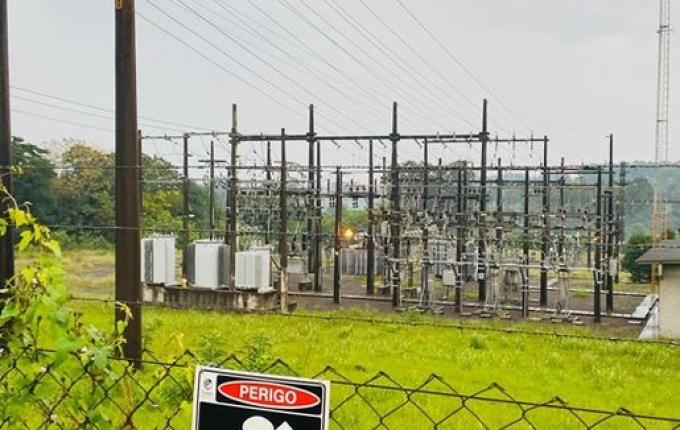 Fortes ventos deixam diversas unidades consumidoras sem energia elétrica