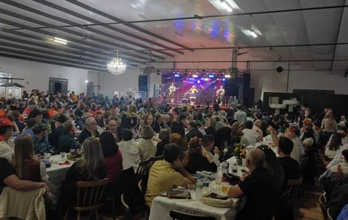 Jantar Típico marca 7º dia da 15ª Deutsche Woche