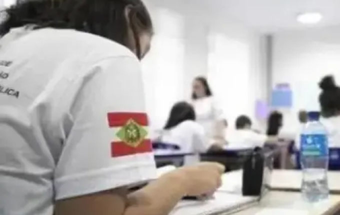 Bolsa Estudante será pago nesta sexta-feira a 57 mil alunos em SC
