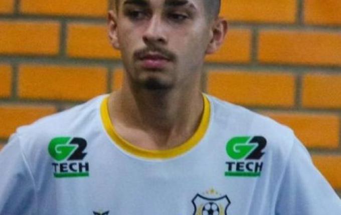 Jovem jogador de futebol morre em acidente de trânsito em SC