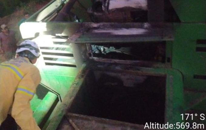 Incêndio em colheitadeira mobiliza bombeiros em Campo Erê