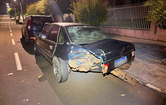Motorista provoca série de colisões e abandona veículo em São Miguel do Oeste
