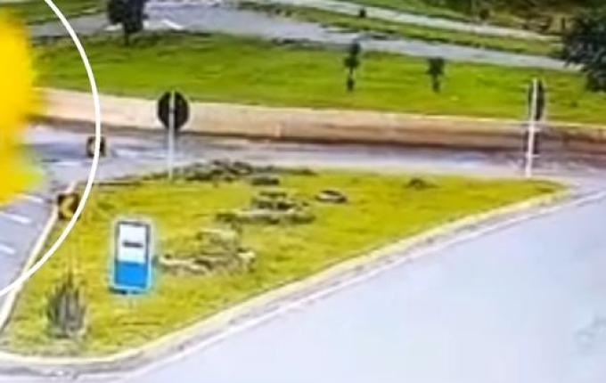 Câmera flagra grave acidente com óbito em Chapecó; vídeo