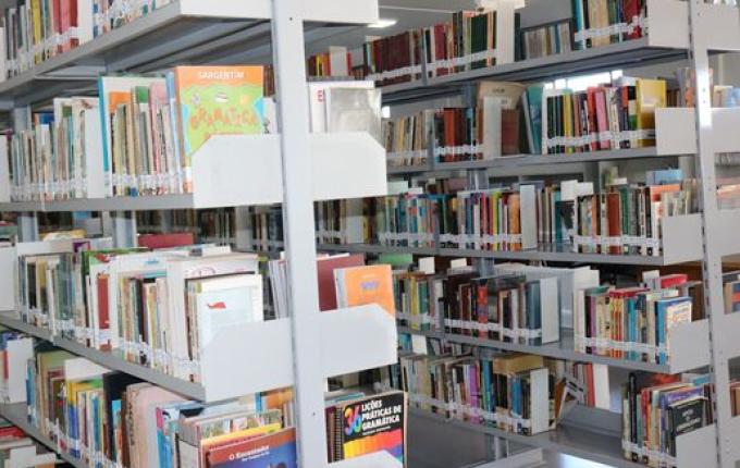 Biblioteca de Iporã do Oeste amplia acervo e chega a 16 mil livros