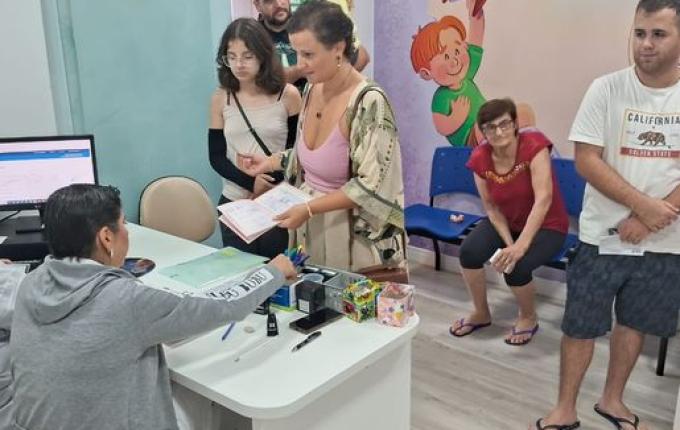 Sala de vacinas atenderá interessados em se imunizar contra a gripe até às 16h desse sábado