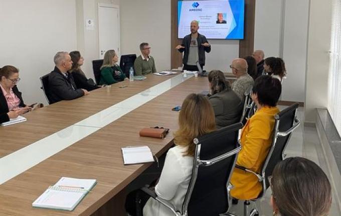 AMEOSC reúne 19 municípios para alinhar ações e impulsionar turismo regional