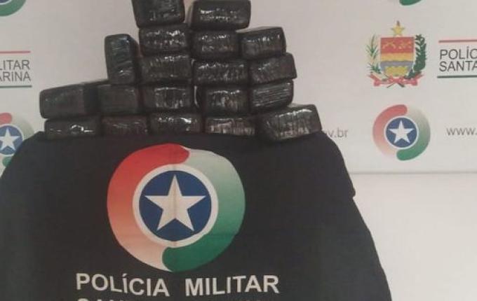 Polícia encontra mais de 19 kg de maconha em área de mata no interior de Saltinho