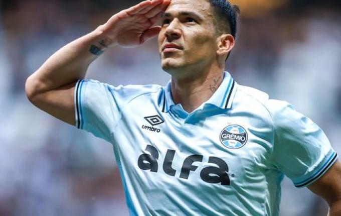 Grêmio bate o Atlético MG por 3 a 1 pelo Brasileirão