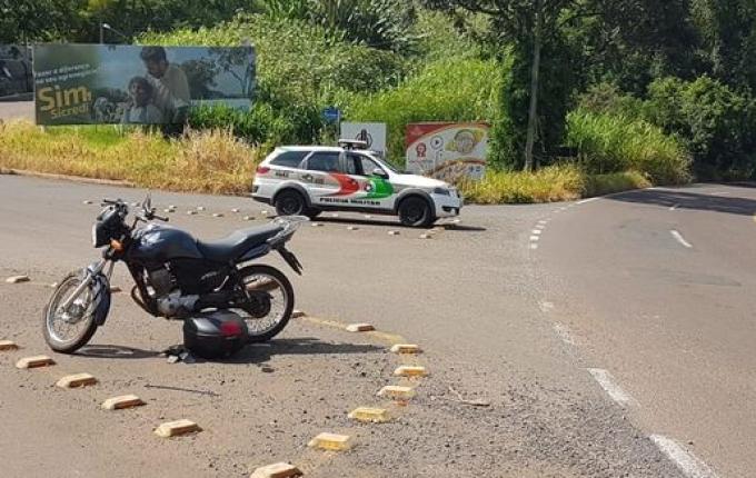 Mulher fica ferida em acidente na SC 163