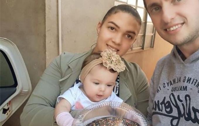 Em São Lourenço do Oeste, casal faz bolos para tratamento de saúde da filha
