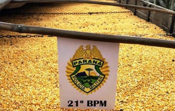 Caminhão carregado com 18 toneladas de milho contrabandeado é apreendido