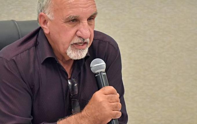 Vereador diz que foi pressionado a votar contra cassação de Maria Tereza