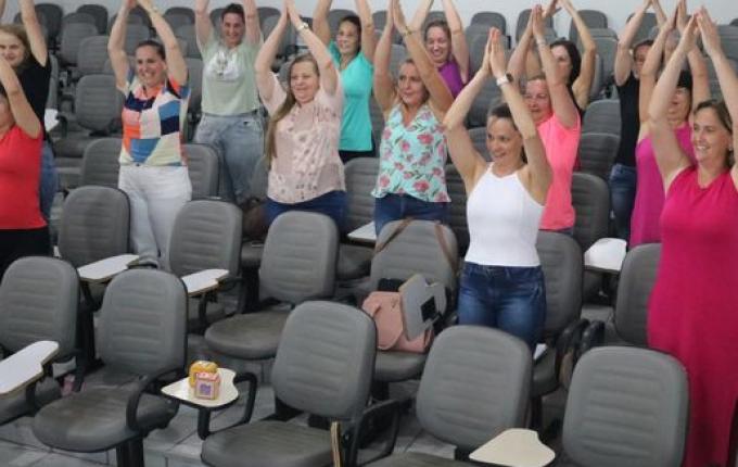 Educadores da Rede Municipal de Ensino de SJCedro participam de capacitações